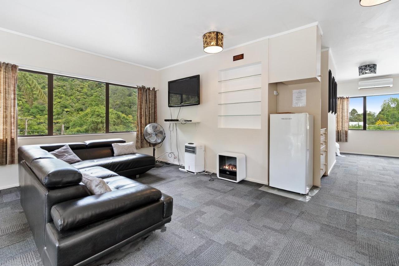 Riverside Accommodation Karangahake Екстер'єр фото