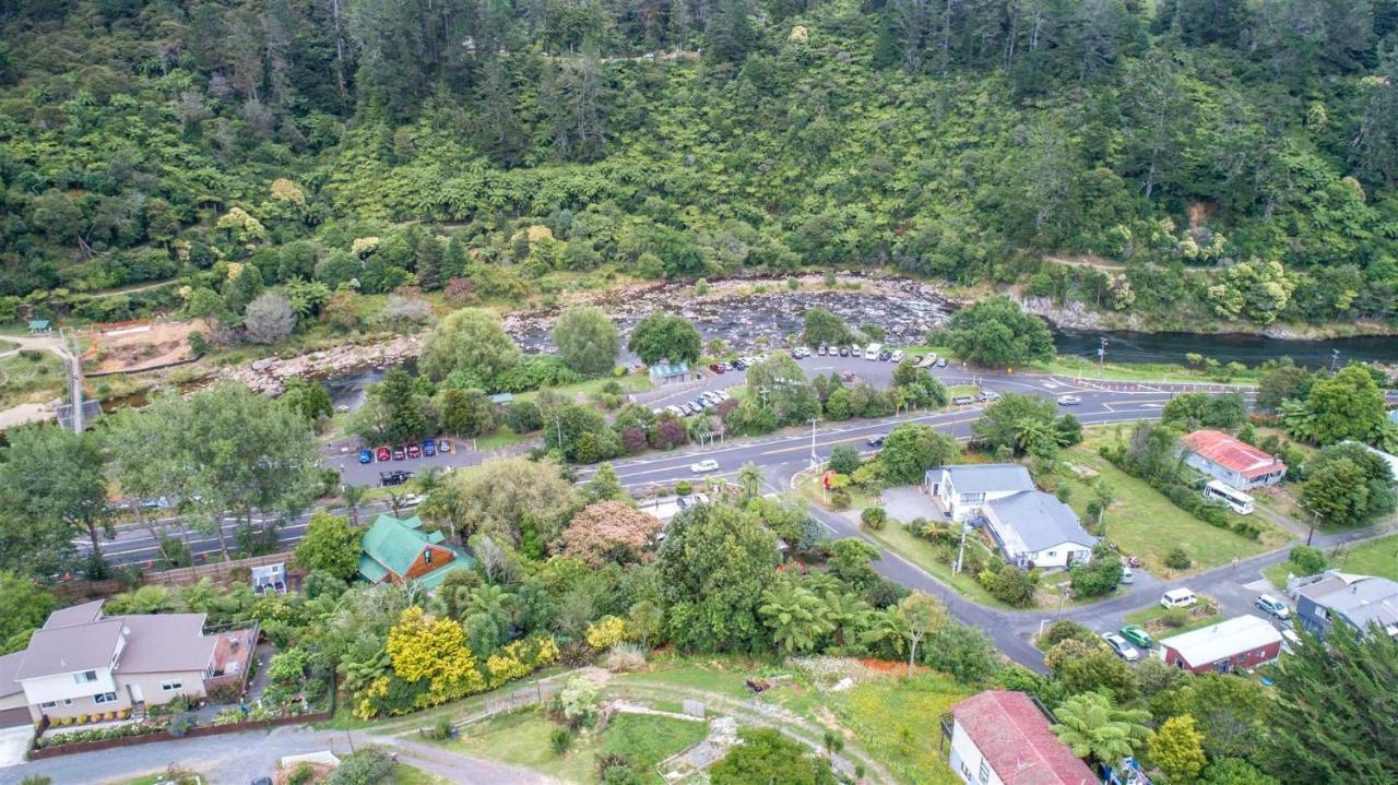 Riverside Accommodation Karangahake Екстер'єр фото
